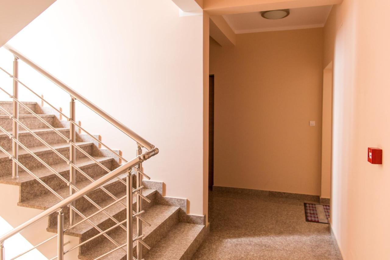 Becici - Andrea Apartman Ngoại thất bức ảnh